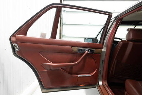 1988 Mercedes-Benz 560-Class 560 SEL