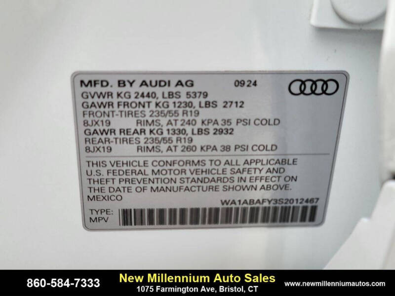 2025 Audi Q5 quattro Premium 40 TFSI
