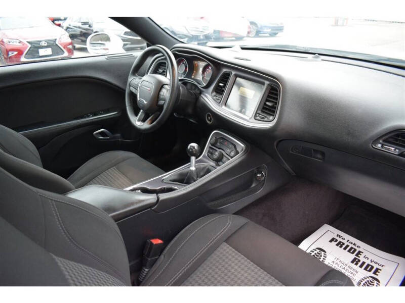 2016 Dodge Challenger R/T Plus