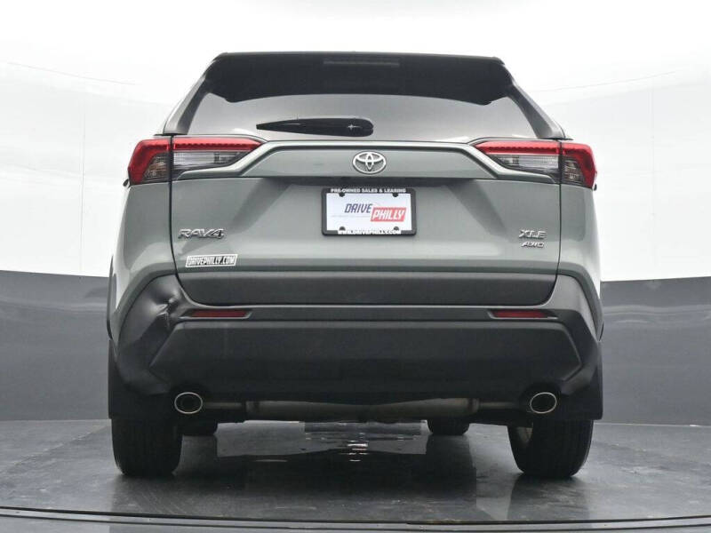 2020 Toyota RAV4 XLE