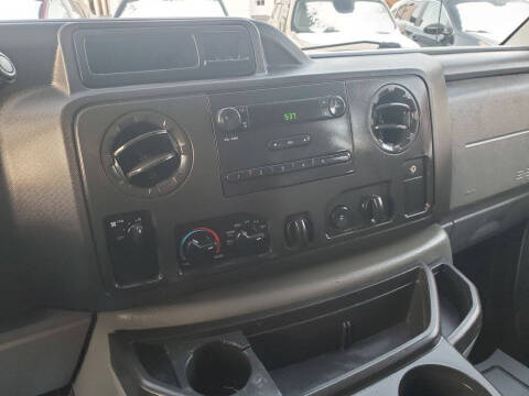 2013 Ford E-Series E-350 SD