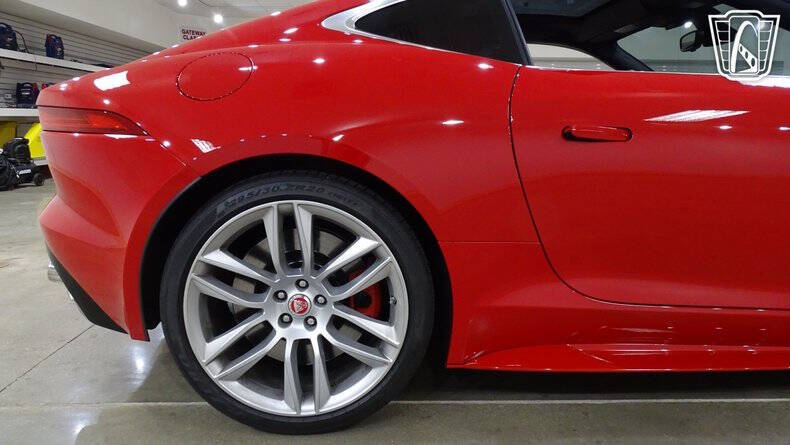 2016 Jaguar F-TYPE R