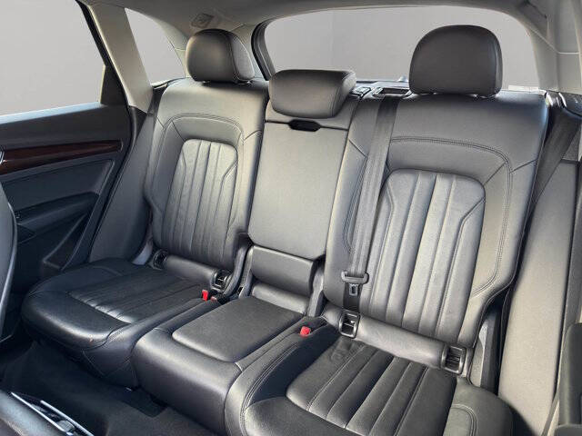 2019 Audi Q5 quattro Premium 45 TFSI