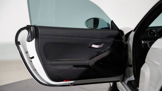 2020 Porsche 718 Cayman GT4