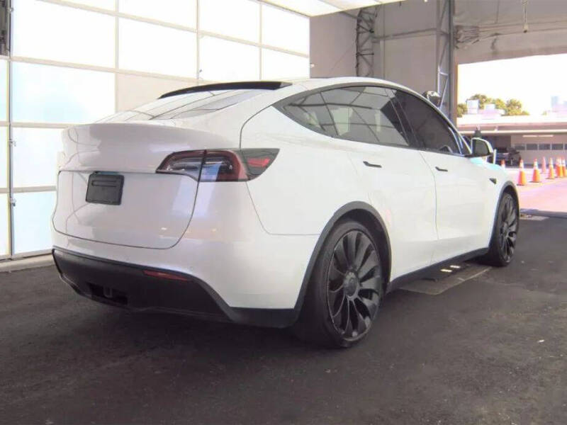 2022 Tesla Model Y Performance