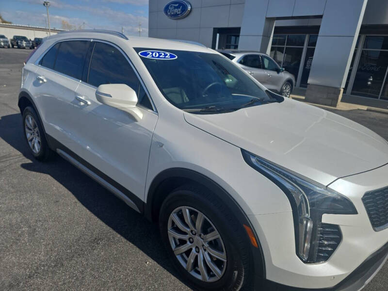 2022 Cadillac XT4 Premium Luxury