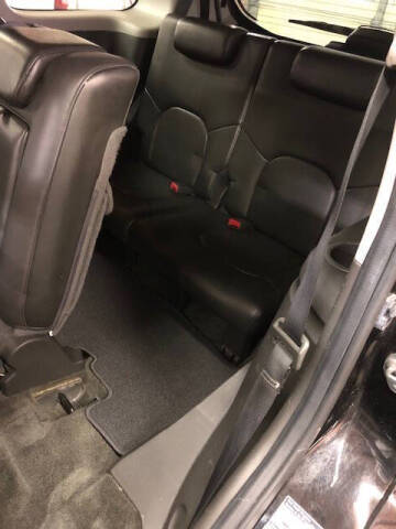 2011 Nissan Pathfinder LE