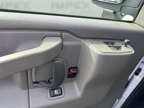 2023 Chevrolet Express 2500