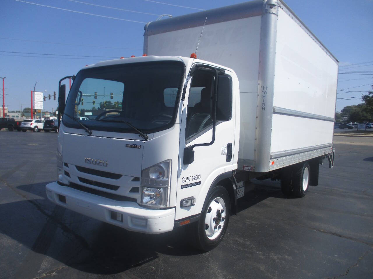 2018 Isuzu NPR 4X2 2dr 71.0 in. BBC Tilt Cab's photo
