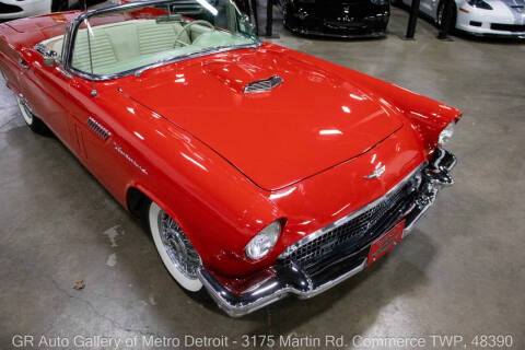 1957 Ford Thunderbird