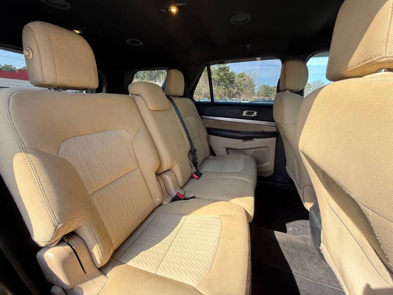 2016 Ford Explorer