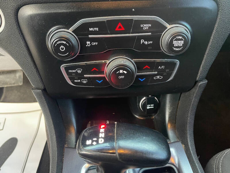 2018 Dodge Charger SXT