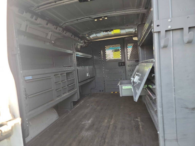 2018 Chevrolet Express 2500