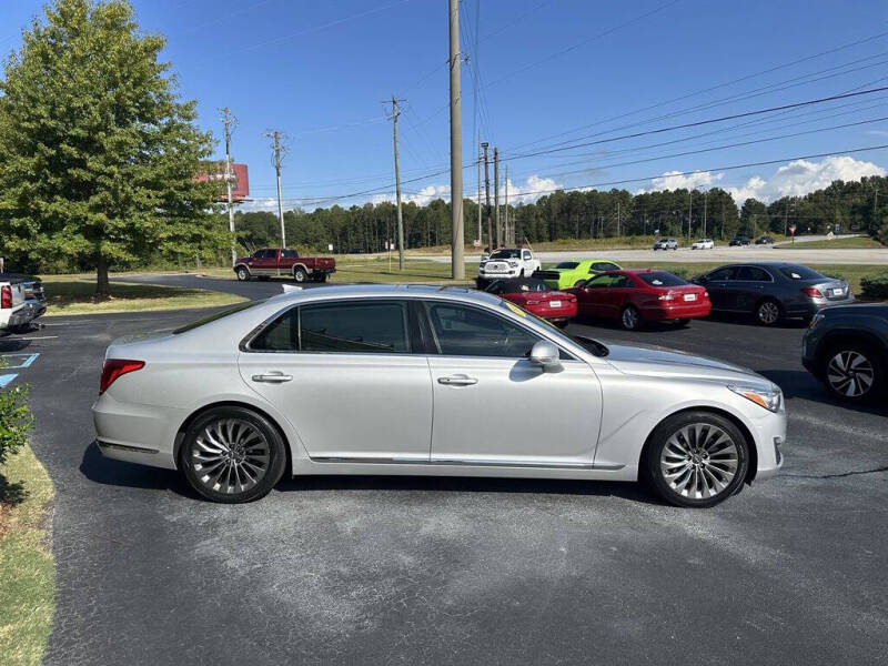 2018 Genesis G90