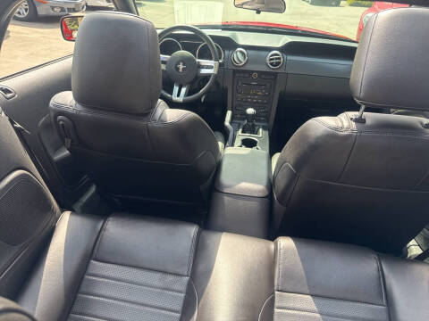 2006 Ford Mustang GT Deluxe