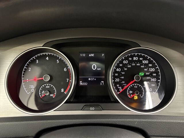 2017 Volkswagen Golf TSI Wolfsburg Edition