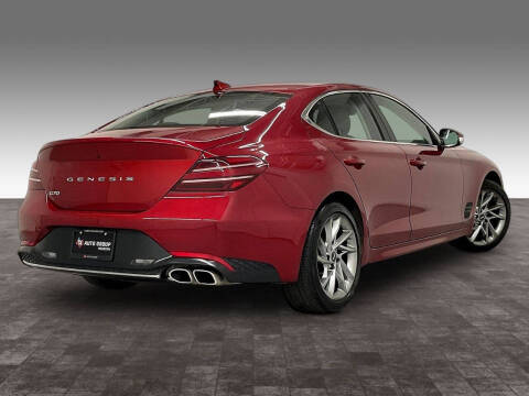 2022 Genesis G70 2.0T