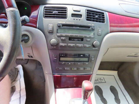 2004 Lexus ES 330
