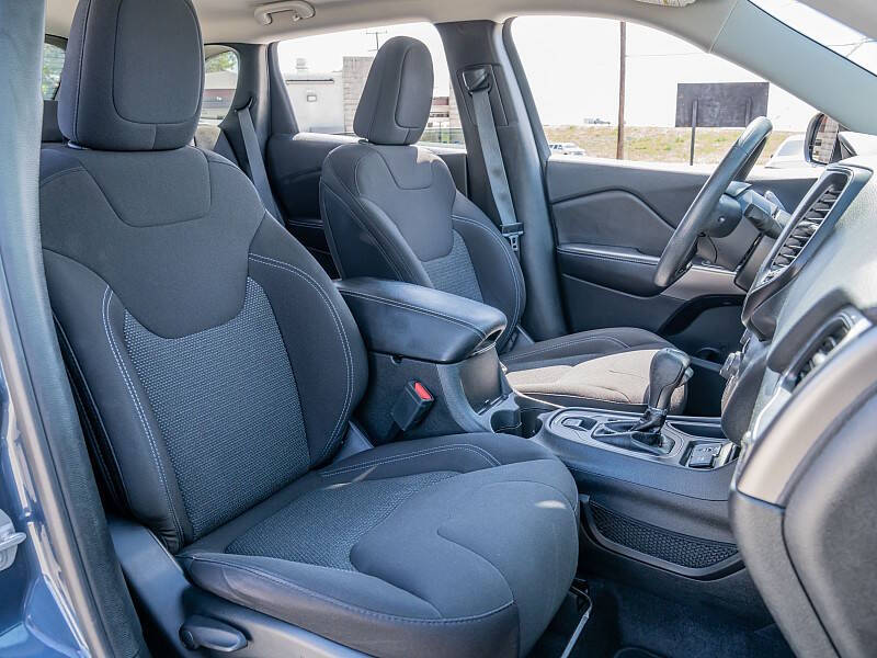 2019 Jeep Cherokee Latitude