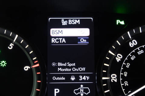 2021 Lexus LX 570 Three-Row