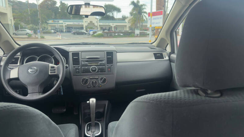 2010 Nissan Versa 1.8 S