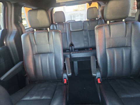 2015 Dodge Grand Caravan R/T