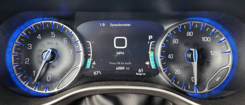 2023 Chrysler Pacifica Touring L