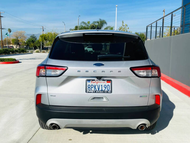 2020 Ford Escape SE
