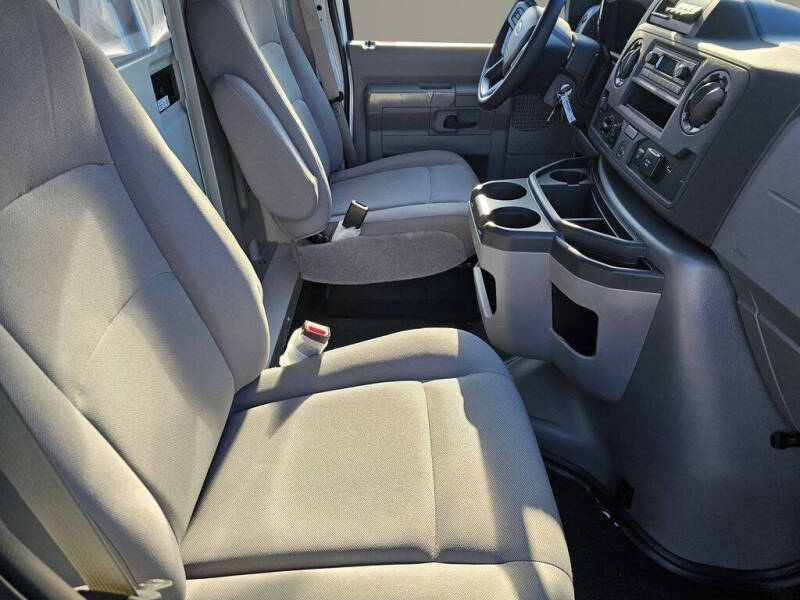 2025 Ford E-Series