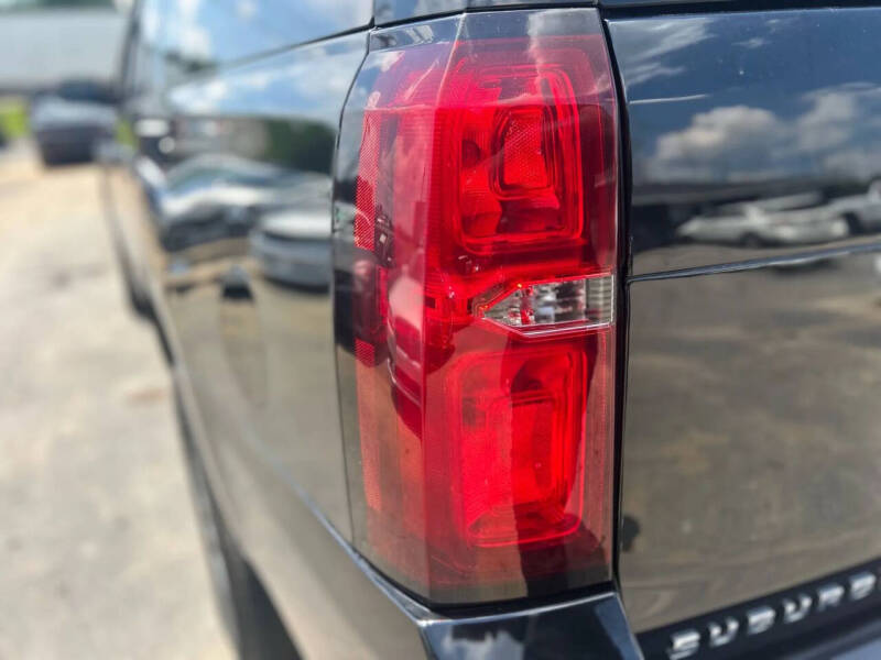 2019 Chevrolet Suburban LT