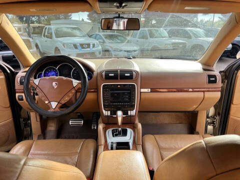 2004 Porsche Cayenne S