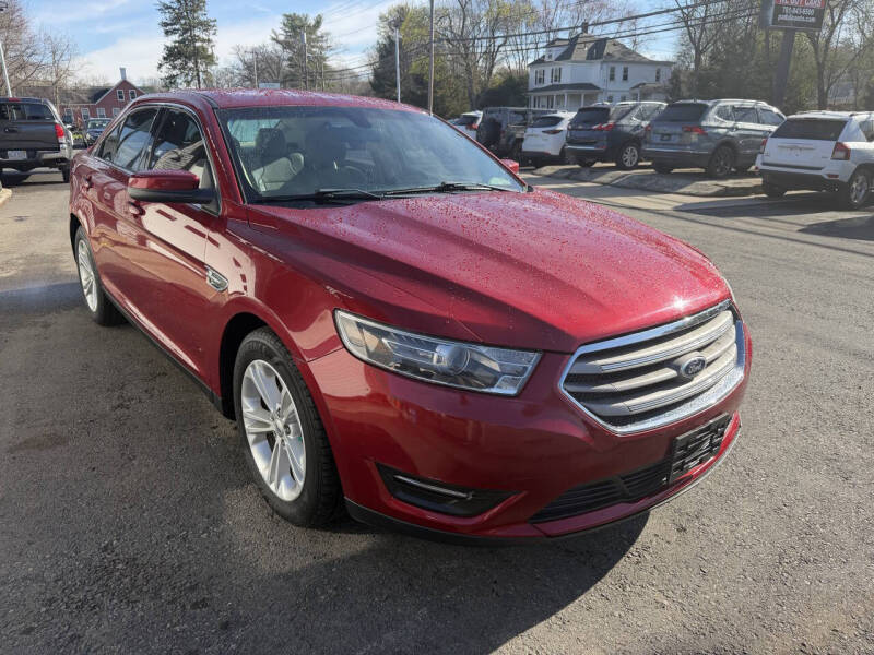 2015 Ford Taurus SEL