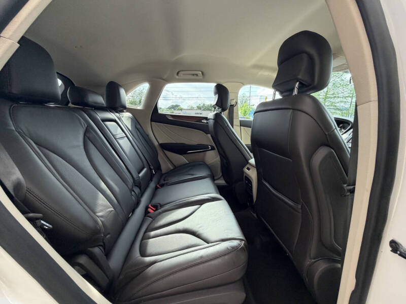 2019 Lincoln MKC Select