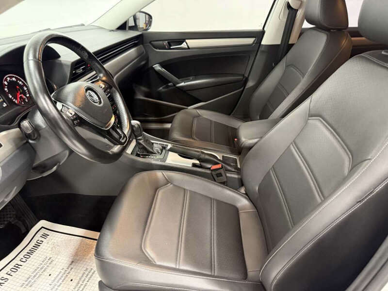 2020 Volkswagen Passat SE