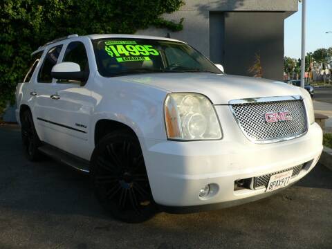 2010 GMC Yukon for sale at South Bay Pre-Owned in Los Angeles CA