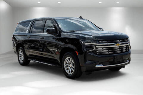 2023 Chevrolet Suburban LT