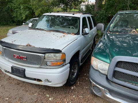 2005 GMC Yukon for sale at Continental Auto Sales in Ramsey MN
