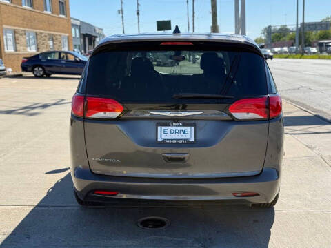 2017 Chrysler Pacifica Touring