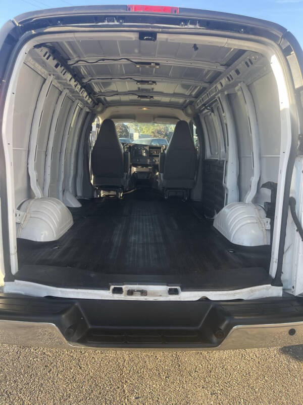 2017 Chevrolet Express 2500