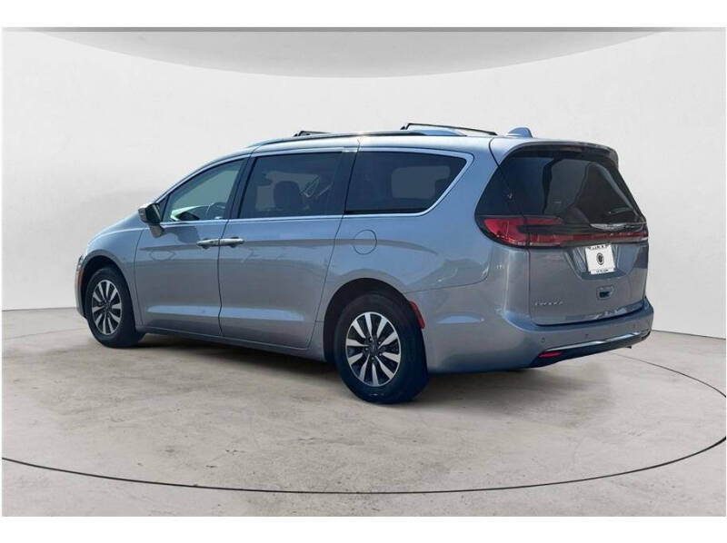 2021 Chrysler Pacifica Touring L