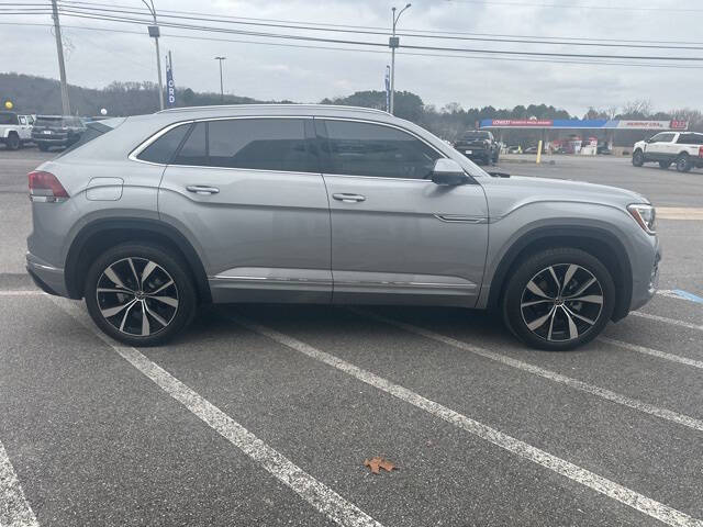 2024 Volkswagen Atlas Cross Sport SEL Premium R-Line 4Motion