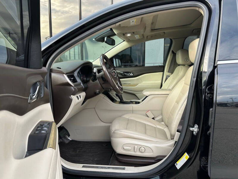 2019 GMC Acadia Denali