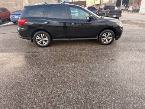2018 Nissan Pathfinder S