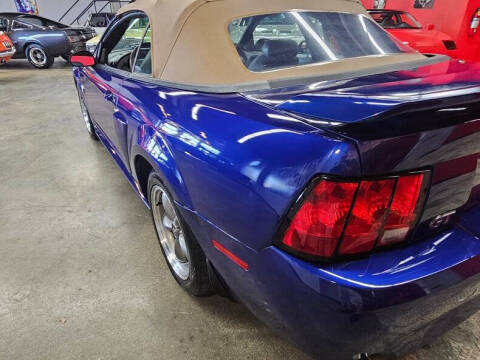 2004 Ford Mustang GT Deluxe
