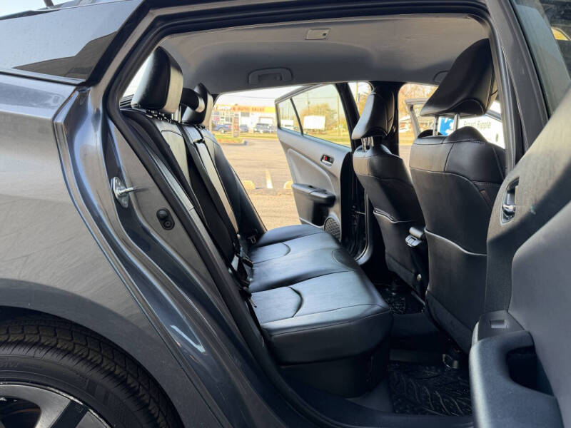 2021 Toyota Prius XLE