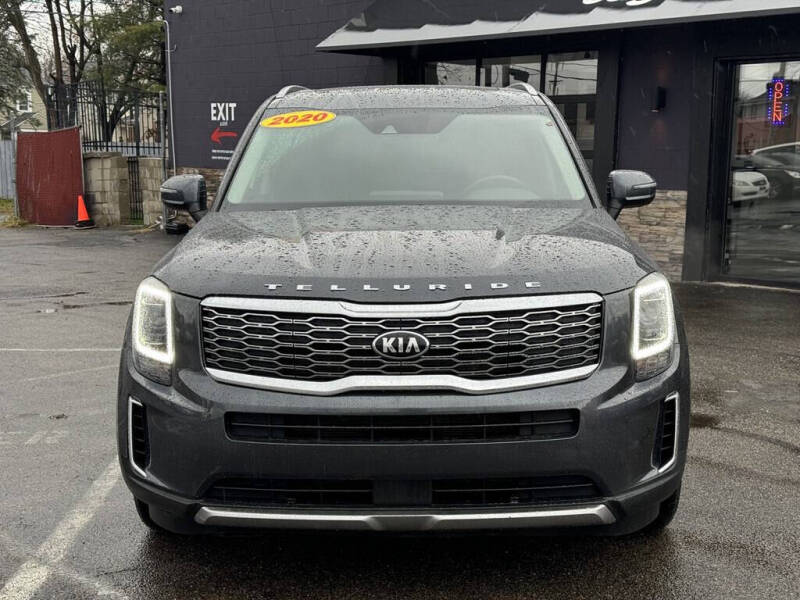 Used 2020 Kia Telluride EX with VIN 5XYP3DHC0LG027256 for sale in Hamilton, OH