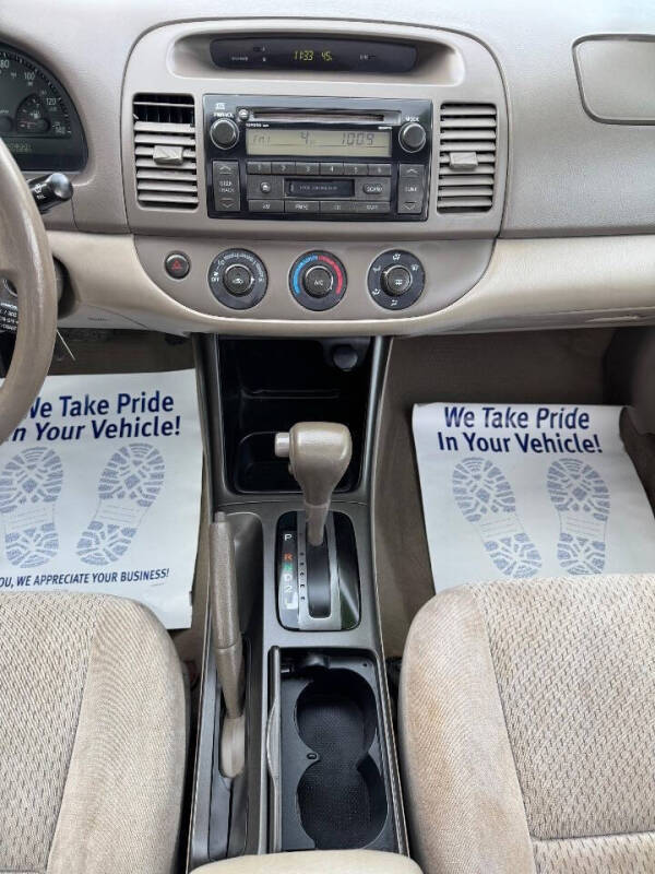 2003 Toyota Camry LE