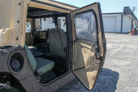 2014 AM General Hummer