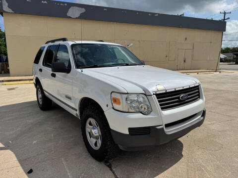 2006 Ford Explorer XLS