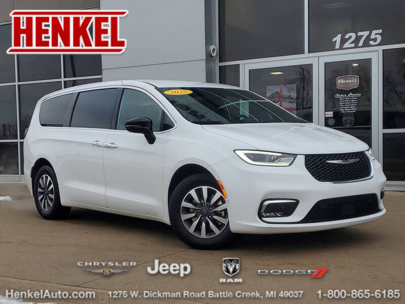 2025 Chrysler Pacifica Plug-In Hybrid